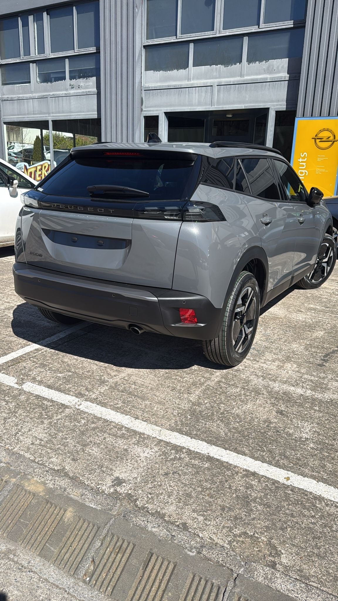 PEUGEOT 2008