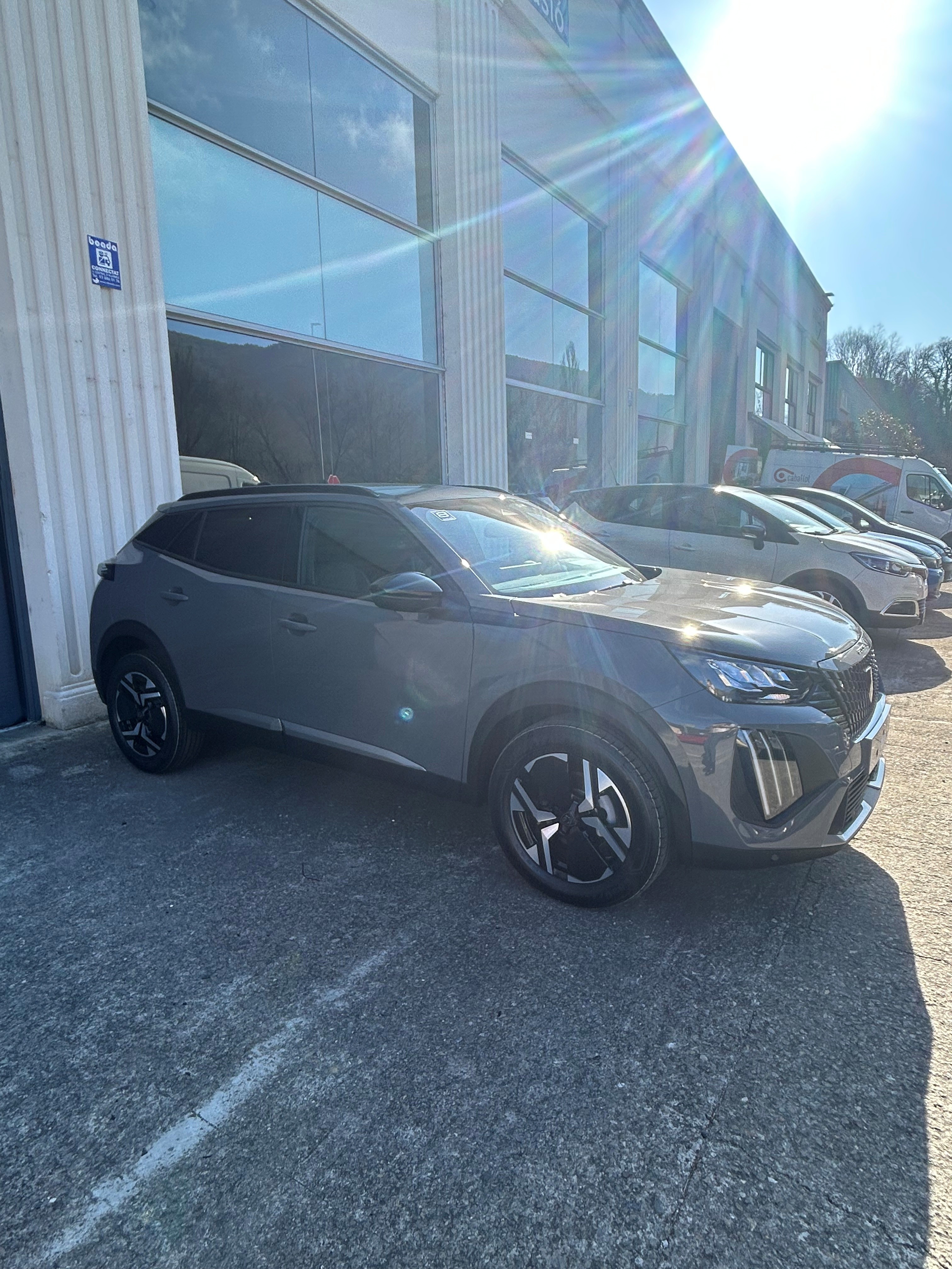 PEUGEOT 2008