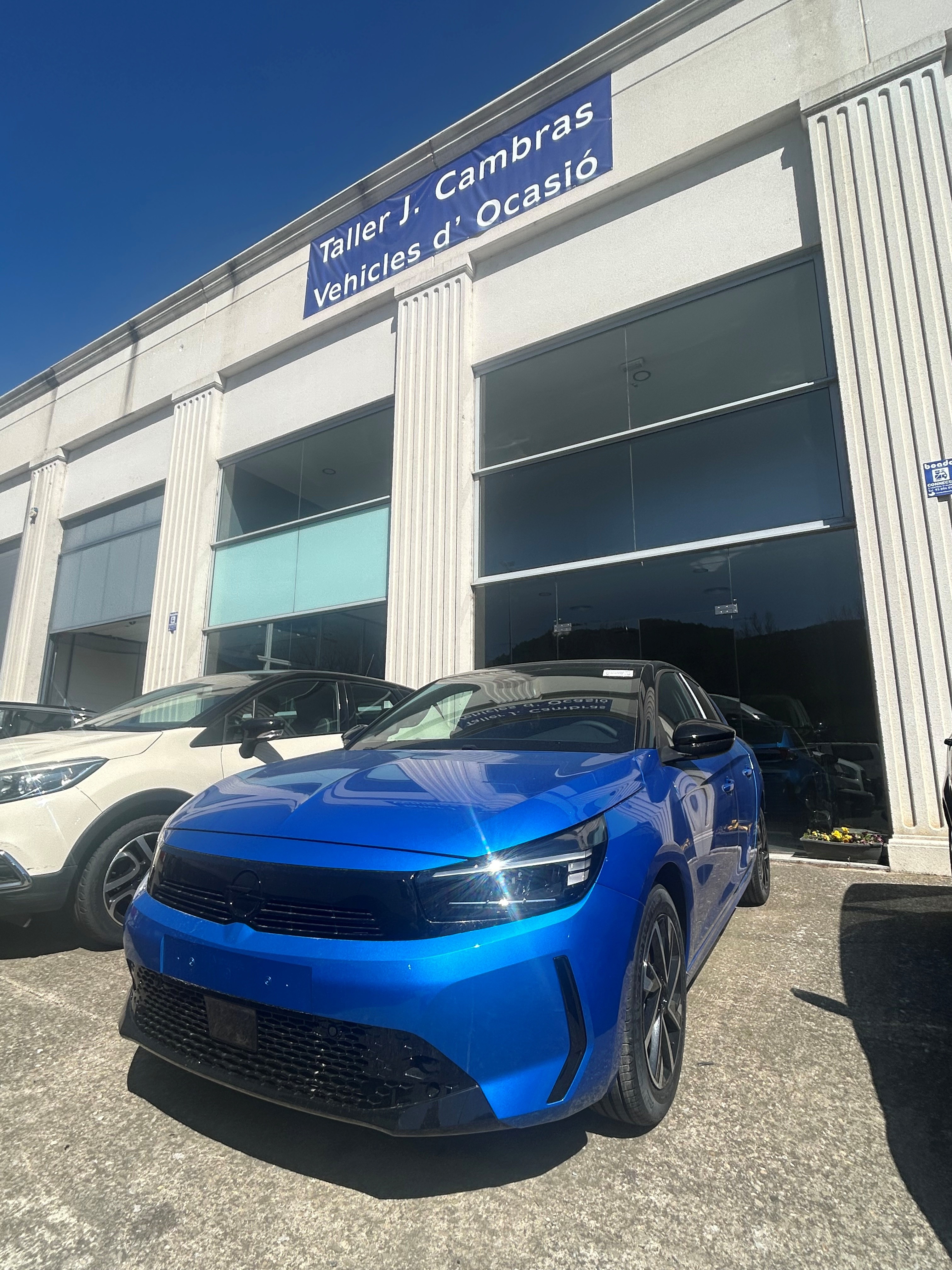 OPEL CORSA BLAU